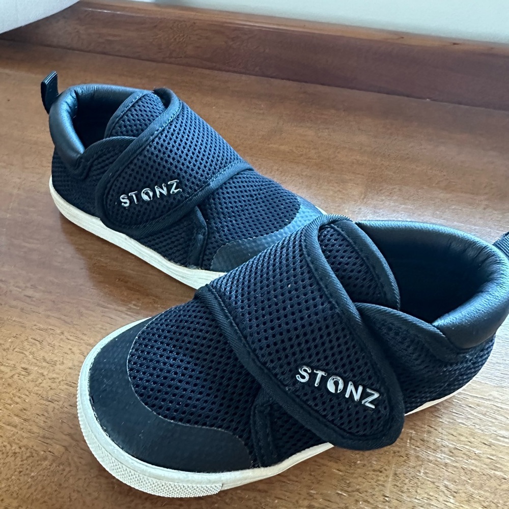 Stonz Black Toddler Shoes